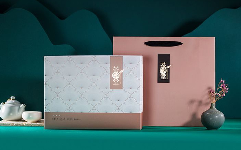 in hộp giấy quà tặng cao cấp